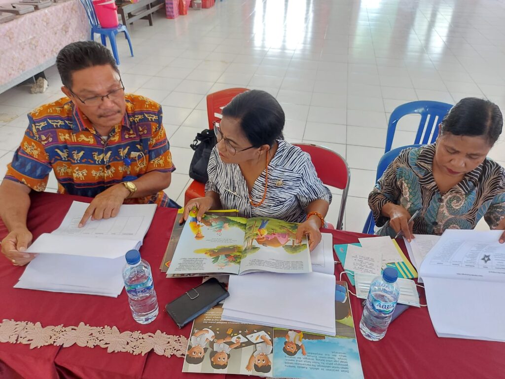 Pelatihan penjenjangan buku bacaan di Sumba Timur